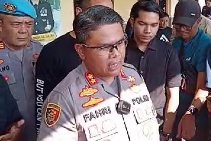 Narkotika Jenis sabu seberat 1 Ons berhasil di amankan Polres Indramayu dari tangan seorang kurir.