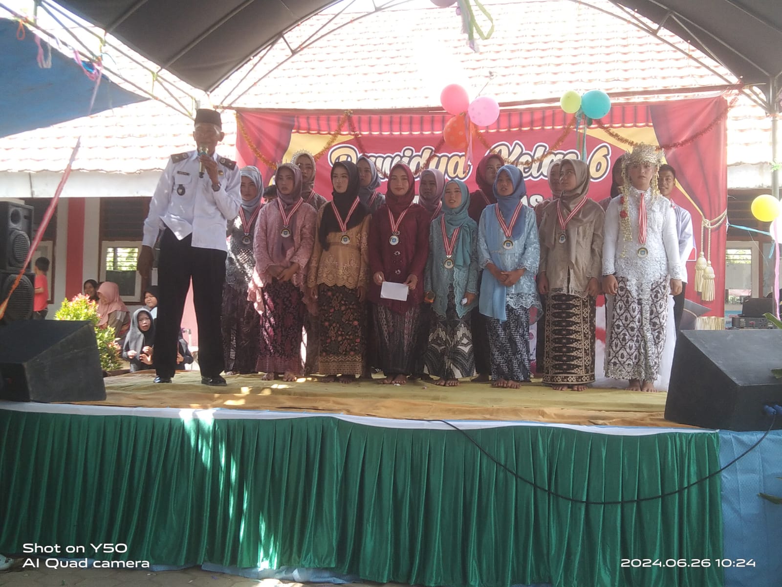 Bupati Nina Agustina, Berharap Tidak Ada Anak Yang Putus Sekolah