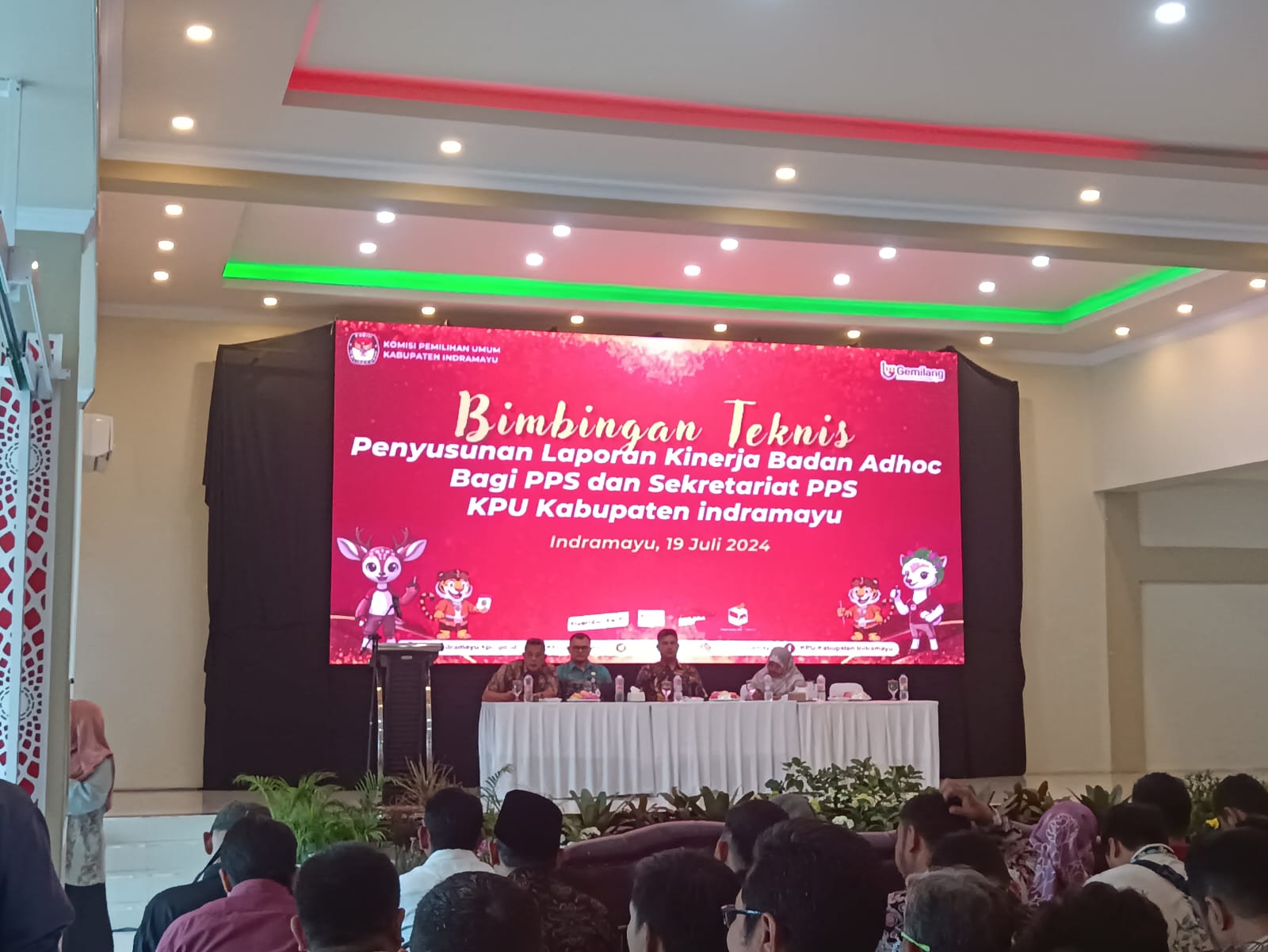 KPU Indramayu Adakan Bimbingan Tehnis Penyusunan Laporan Kinerja Badan Adhoc Bagi PPS dan Sekretariat PPS.