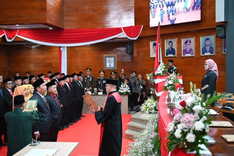 Pelantikan 50 Anggota DPRD Kabupaten Indramayu