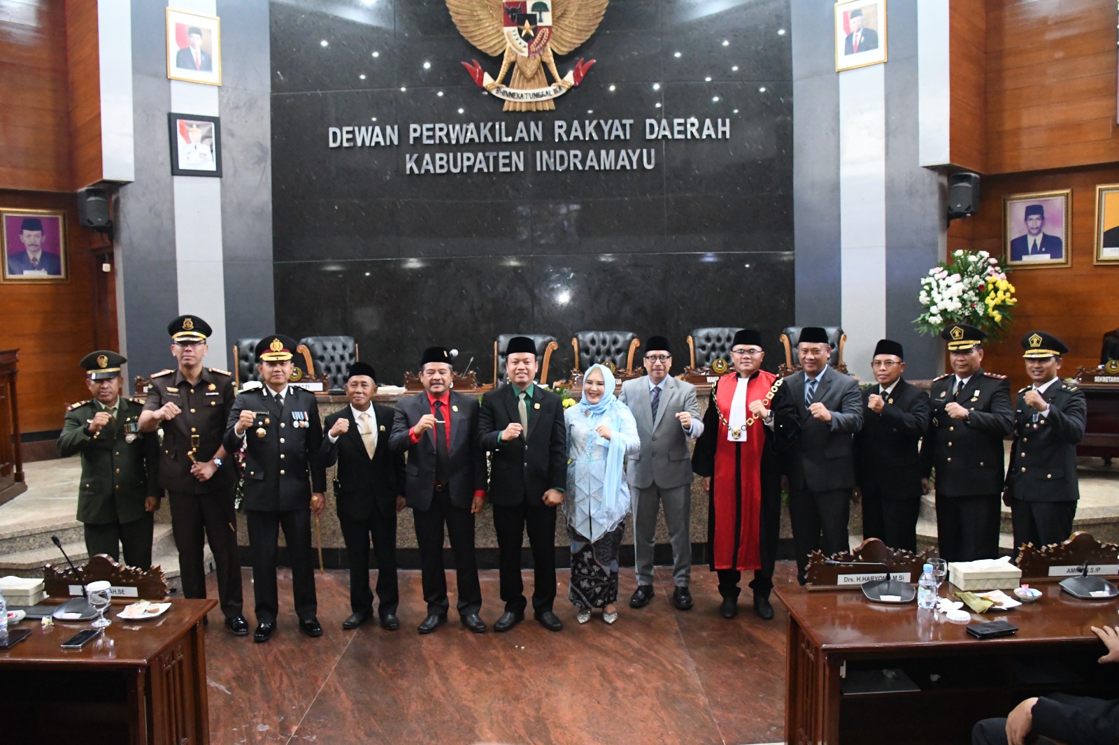 Drs. H. Haryono M.Si Resmi Dilantik Sebagai Ketua DPRD Kabupaten Indramayu Tahun 2024-2049