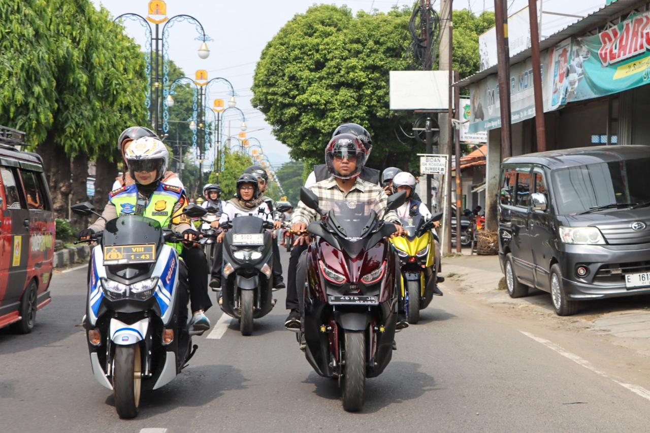 Pastikan Kamtibmas Kondusif, Polresta Cirebon Gelar Patroli Sepeda Motor di Masa Tenang Pilkada Serentak 2024