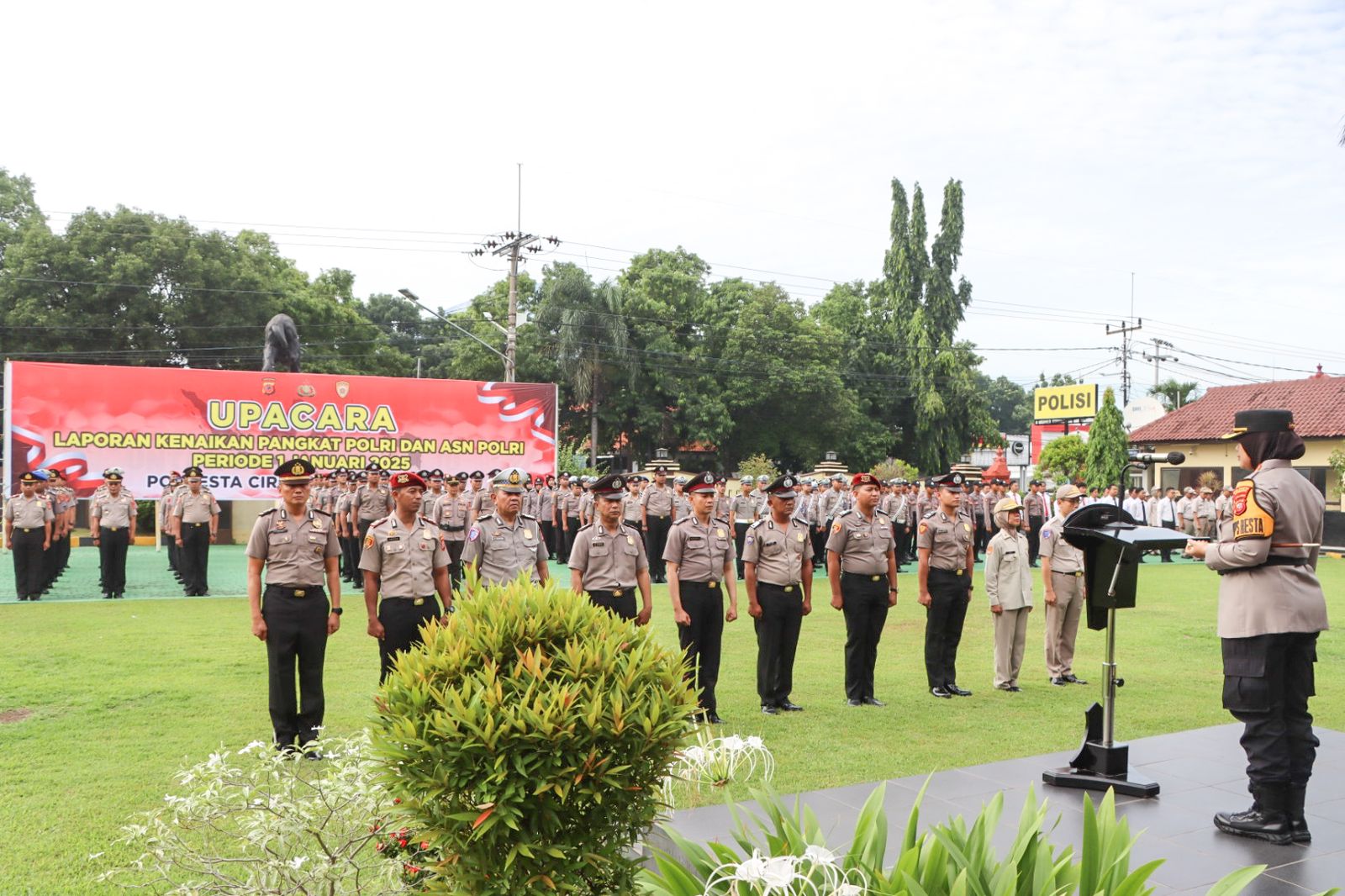 Kapolresta Cirebon Pimpin Upacara Korps Rapot Kenaikan Pangkat Periode Januari 2025