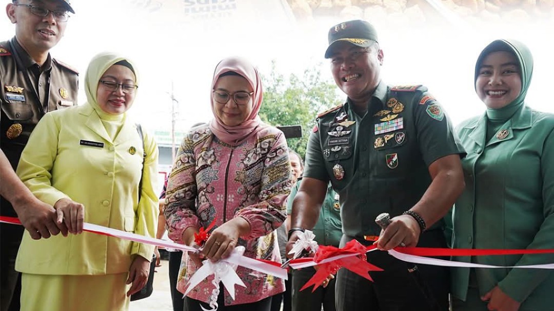 Bupati Indramayu Nina Agustina Resmikan Dapur Sehat Program Makan Bergizi Gratis, Pertama di Ciayumajakuning