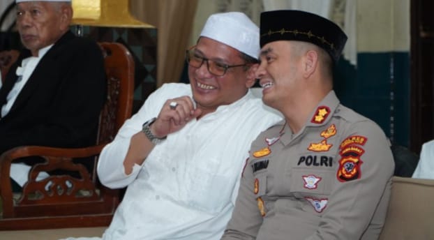 Kapolres Cirebon Kota Hadiri Haul Ke-62 Al Habib Syekhoni bin Yahya di Ponpes Jagasatru.